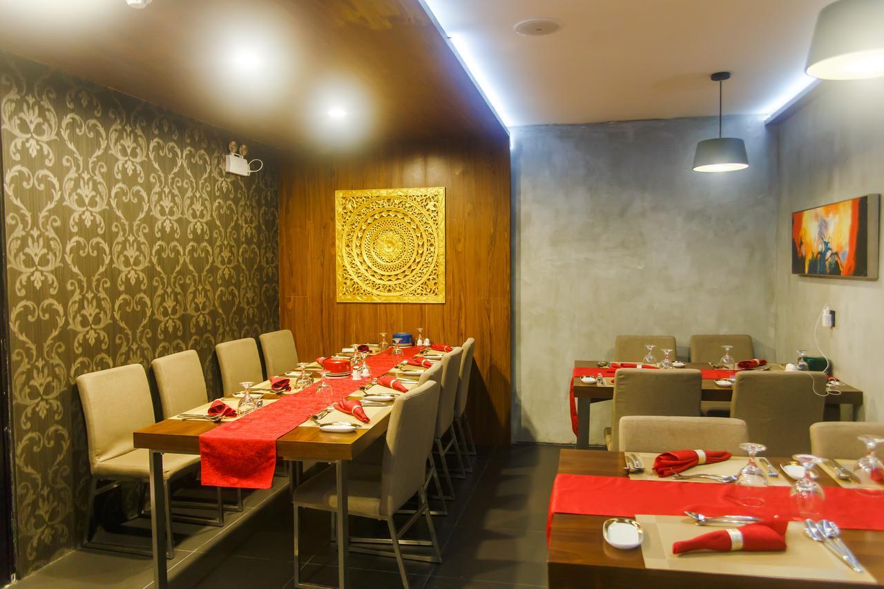 Hotel Club Blu Hulhumale Esterno foto