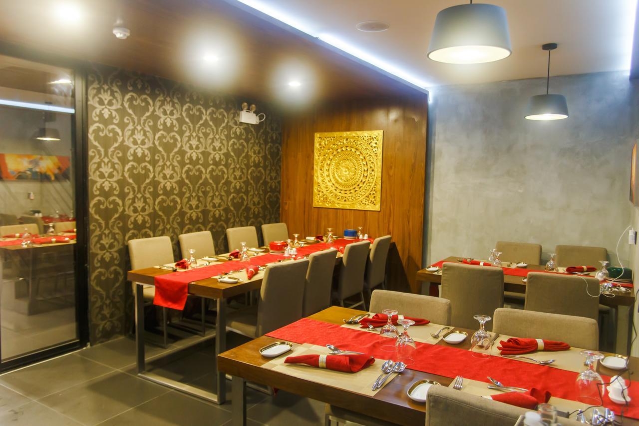 Hotel Club Blu Hulhumale Esterno foto